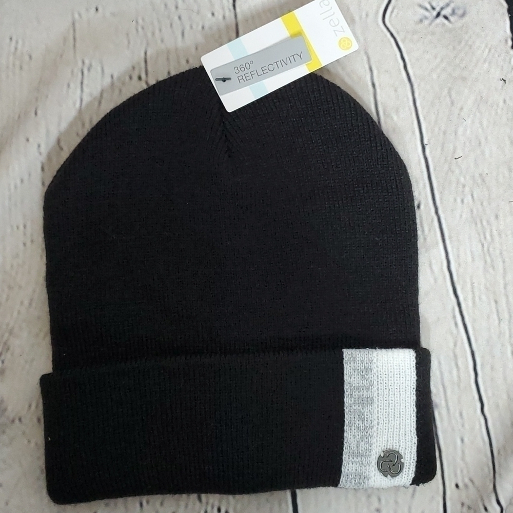 Zella Beanie NWT One Size Black